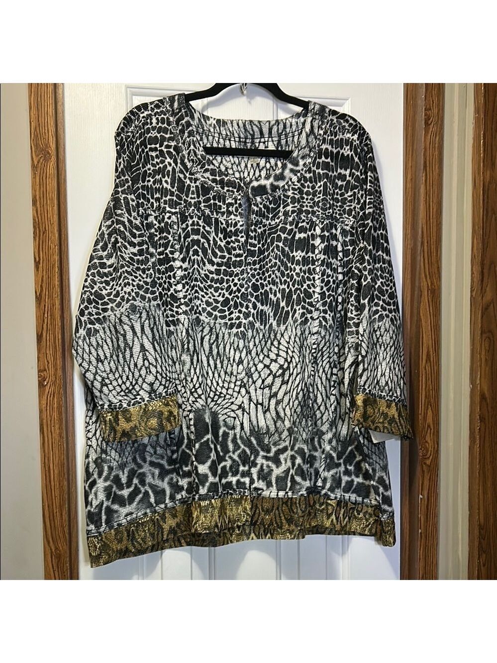 Onque Woman Animal Print Black and White Tunic Jacket 3X NWT
